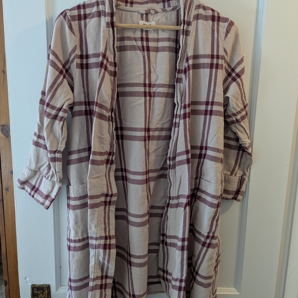 Plaid Lounge Set with Burgundy and Cream - Picture 2 of 8